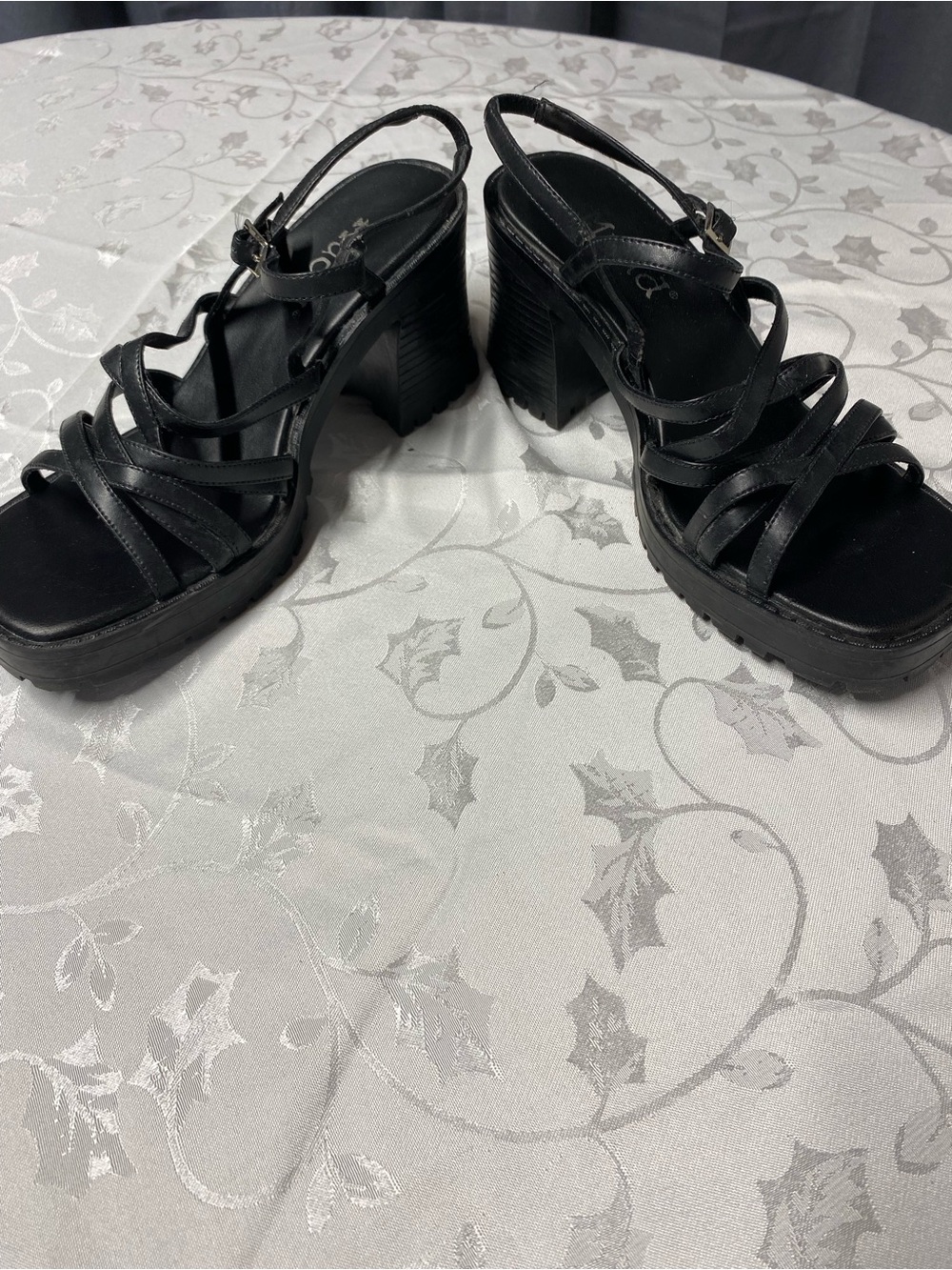Vintage MUDD Black Strappy Platform Block Heel Sandals - Women